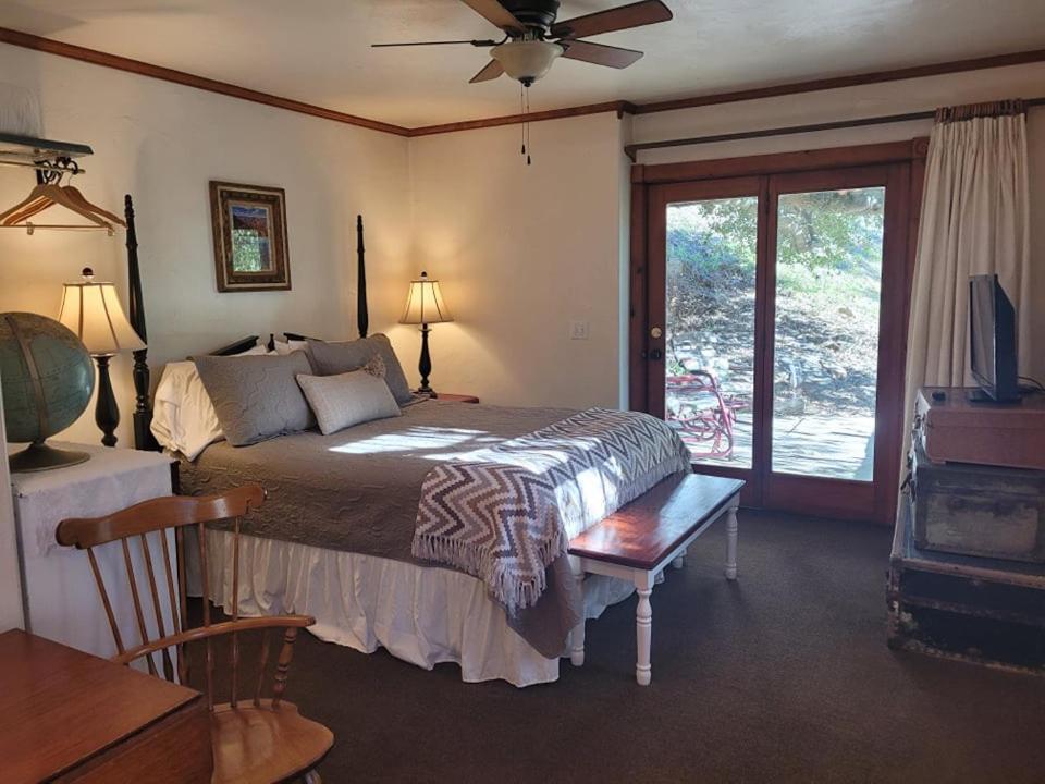 Oak Hill Inn จูเลียน ภายนอก รูปภาพ